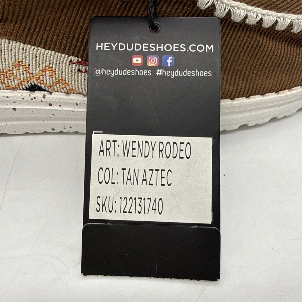 Hey Dude Wendy Aztec Southwestern Buckle Exclusive Women's Size 9 Loafers New - Picture 2 of 7